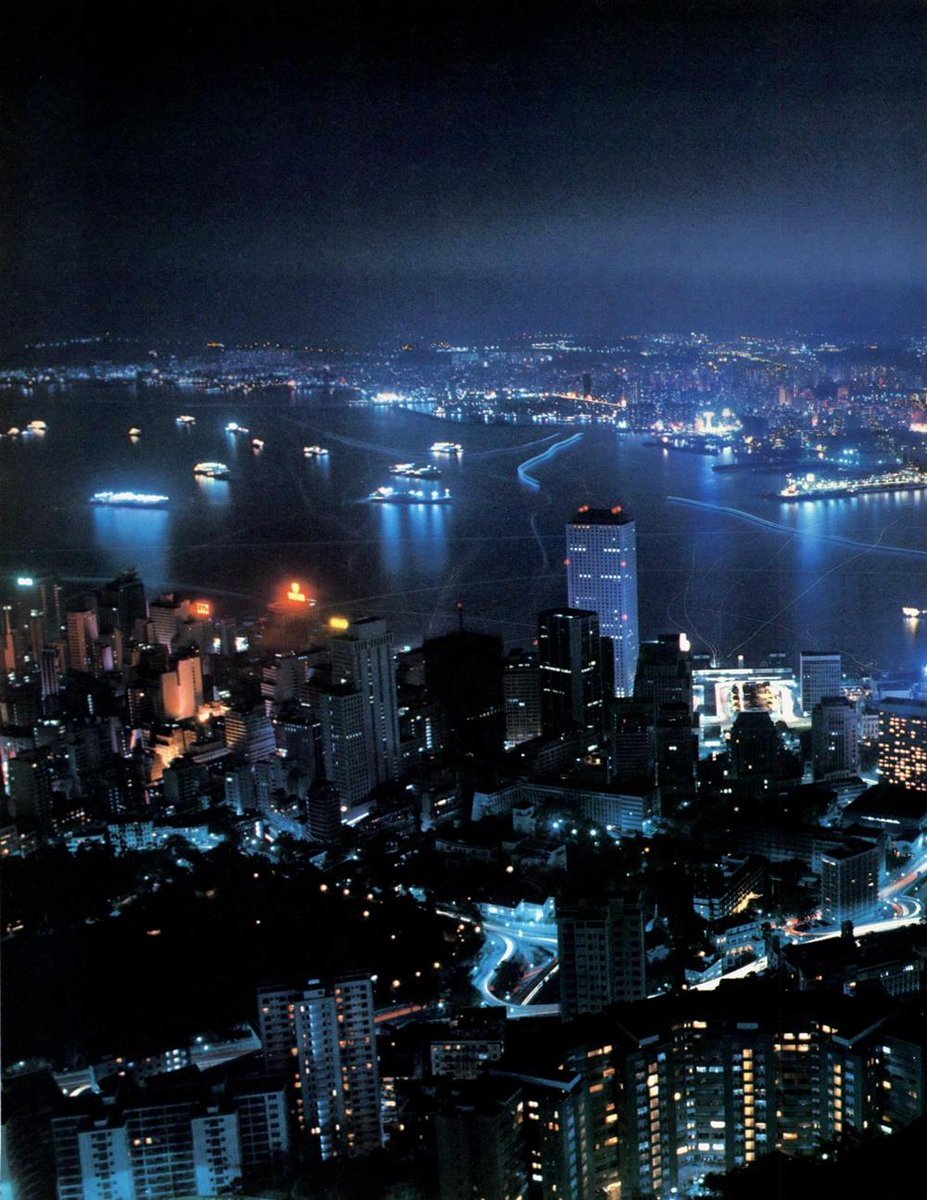 Ortgeist's tweet photo. Hong Kong, 1980 https://t.co/9FgkTGUfUC