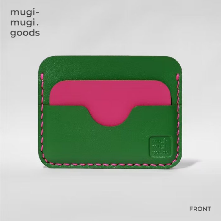 madebyDepie's tweet photo. Kemana2 cuma bawa dompet kecil cukup kan? Apa2 udah cashless. 

Lucu banget perpaduan warna pink x hijau emang ga pernah salah, lucu banget card holdernya! Apalagi ada detail jaitan di ujungnyaaa, gemes 😫 https://t.co/WUa2nPZD51