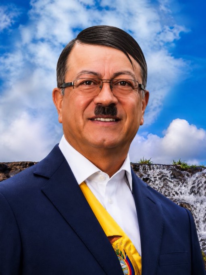 Rodlince's tweet photo. @JuanManue777 @petrogustavo La nueva foto de perfil de Adolfo Petro (Gustavo Pitler) https://t.co/NKtGX7uRkk