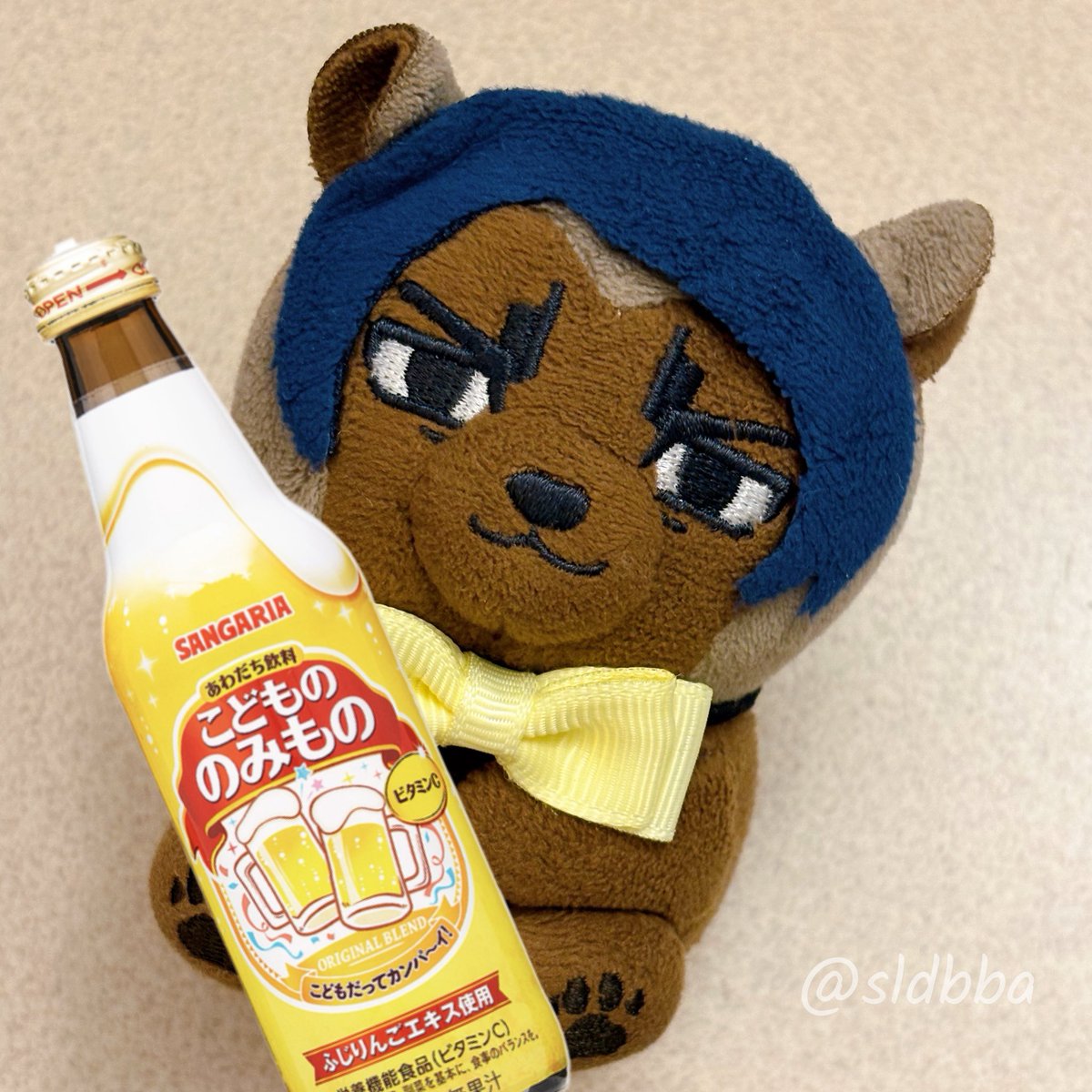 sldbba's tweet photo. @mun_Kieahhhh アニカム最終章やら実写の続編やらもまだまだありますしね！！
やっぱアルコールの刺激が強いのかなぁ💦もうしばらくはしょういどのとお揃いのびーるで乾杯してください🍻

🌙ほんにん は おとな の びーる と おもってます…( -ﾉｪ-)ﾋｿﾋｿ https://t.co/US2Mctp44K