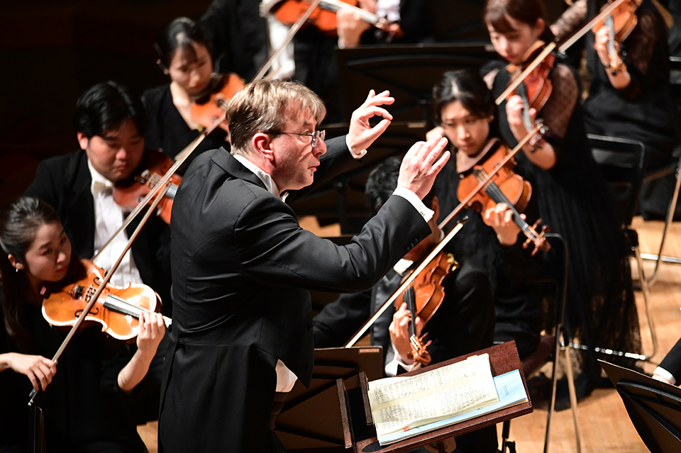 hirokyo_info's tweet photo. 6/5、シン・ディスカバリー・シリーズ
《没後200周年プレ Beethoven＋ 第1回》を開催しました。

ベートヴェンの音楽が持つ力強いエネルギーと、アルミンク率いる広響の熱演に、会場からは盛大な拍手が送られました。
次回のディスカバリー「第2回」は9月25日（金）開催、どうぞご期待ください！ https://t.co/dpIoJWo3JY