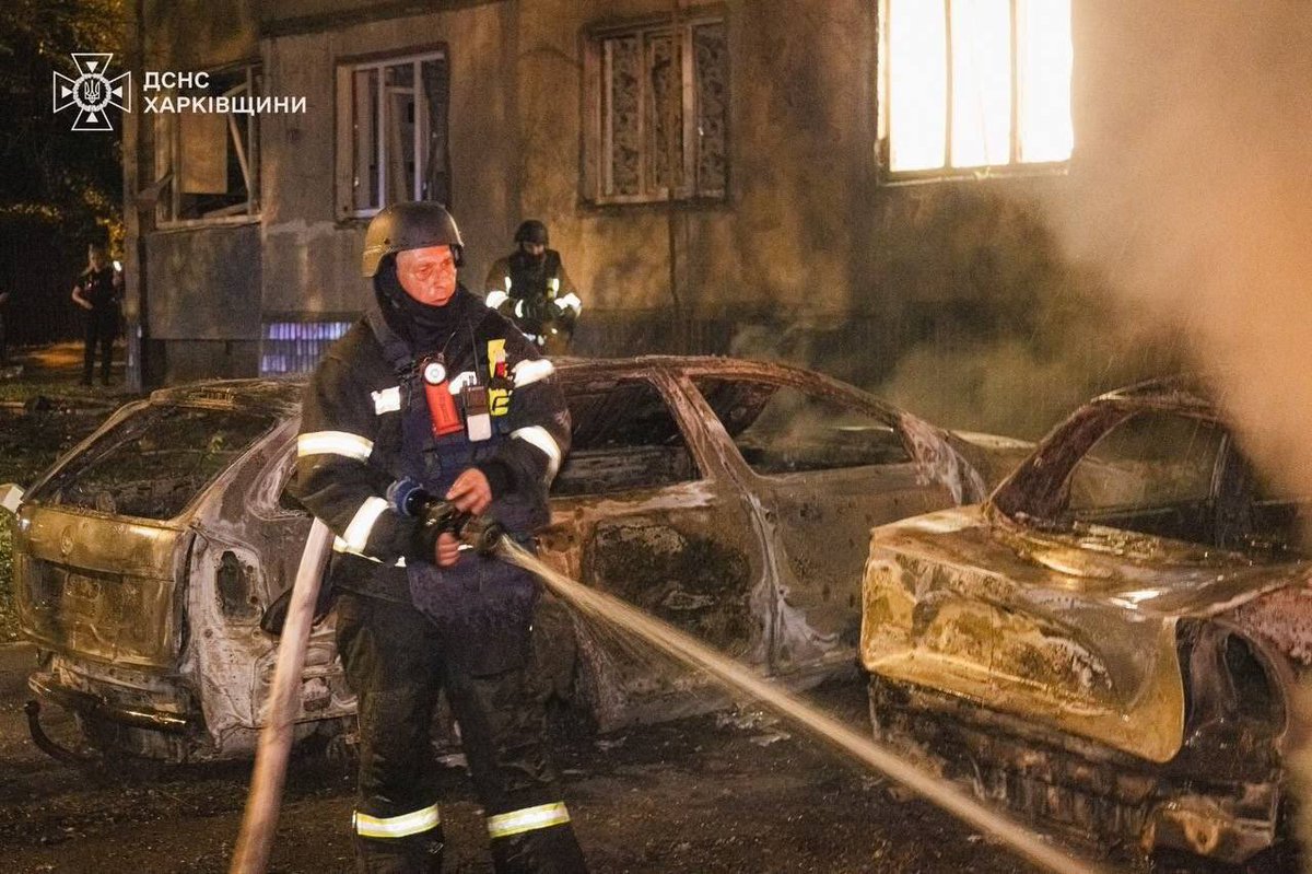 marsetac's tweet photo. Nella notte la Russia ha ucciso tre persone colpendo con missili Čugujëvka nella regione di Charkiv. Tra i morti c'è una ragazza incinta di 22 anni. Altri 18 persone sono rimaste ferite nella regione, tra cui tre bambini: due ragazze di 11 e 16 anni e un bambino di un anno.

Nella città di Charkiv sono stati registrati almeno 11 impatti di droni kamikaze.
