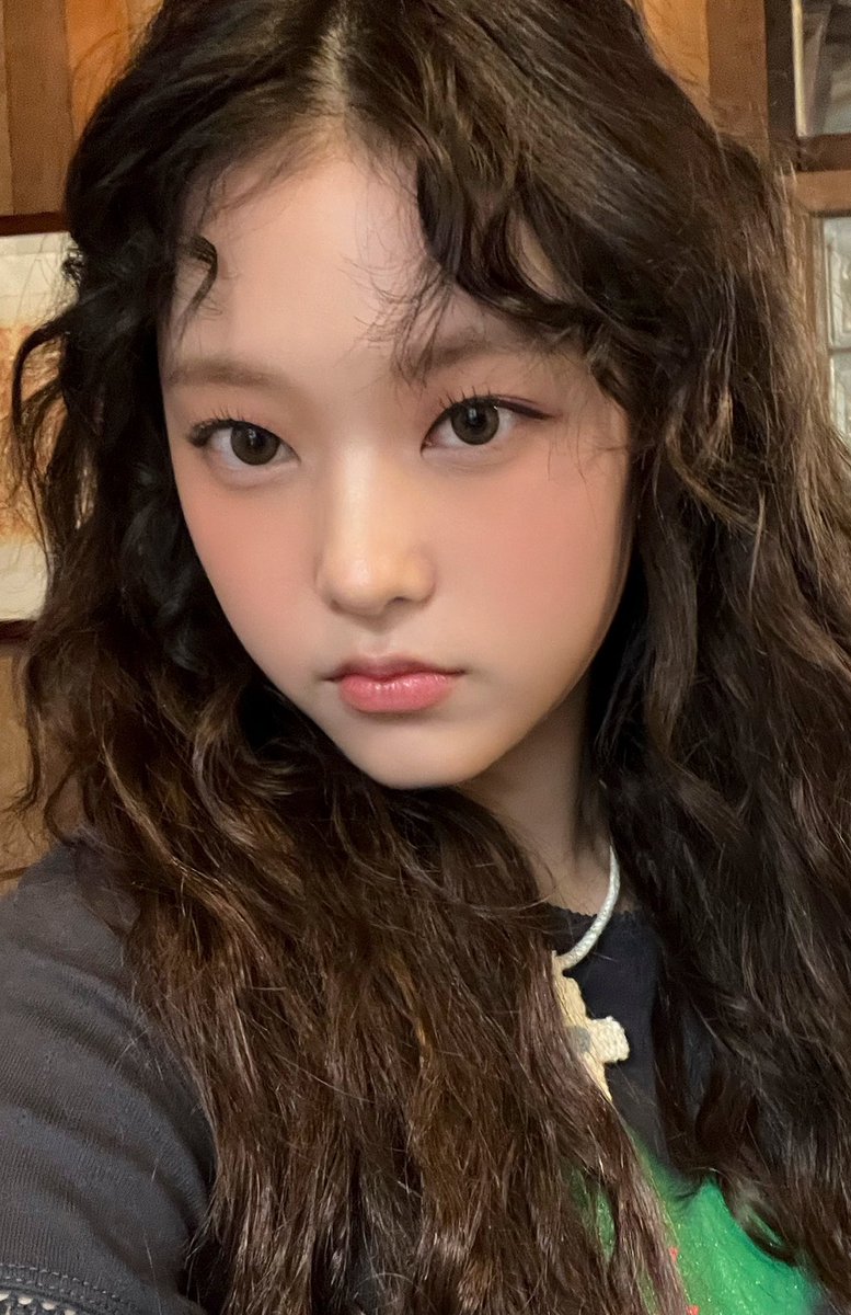 haerinface_'s tweet photo. https://t.co/kVKYFlc8j9