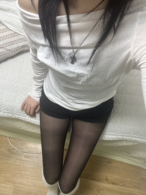 소율 tweet media