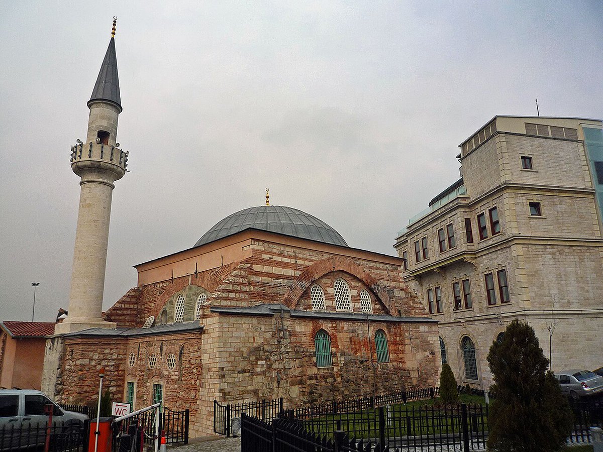 nidayisevim's tweet photo. "Şefâat yâ Resûlallah"
"Seyahat yâ Resûlallah" 

Ahî Çelebi Câmii Şerifi ve bânîsi Ahî Mehmed Çelebi'ye dair yazımıza aşağıdaki bağlantıdan da ulaşılabilir:⤵️
https://t.co/dEsu8U8QWi

📷 Âhî Çelebi Camii / Eminönü https://t.co/NbolQKftC6