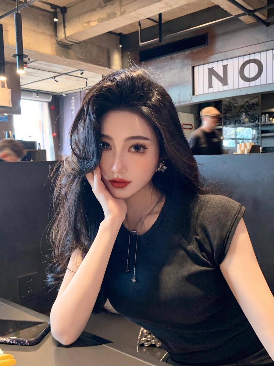 Simone__Simply's tweet photo. #成都
投稿气质网红御姐，网红成都还是多呀
𝐇𝐞𝐢𝐠𝐡𝐭身高/170
• 𝐁𝐮𝐬𝐭胸围/ 🐻D
• 𝐀𝐠𝐞年龄/ 真实26
性格温柔 不事不催  本人比照片漂亮
贴心小女友大长腿  全身雪白
客服:https://t.co/U7snNPYIiJ

更多资源电报群:https://t.co/sVRQ74JteA https://t.co/mzpdPJlVUx