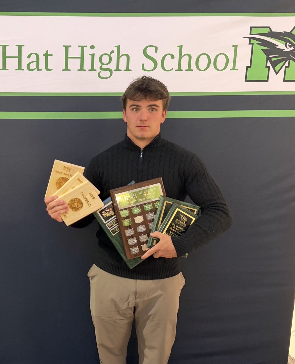 sshigehiro's tweet photo. Proud of @keeneshigehiro1!
Tonight he won Track MVP, Football MVP, Mr. Hawk, &amp; Athlete OTY. He was also part of a Provincial Track Team Championship, City &amp; zone Aggregate, earned a Provincial Javelin Silver, and a Provincial Curling Bronze. #proud of you! @SMUHuskies @smuFTBL https://t.co/BrjNhKyGVs