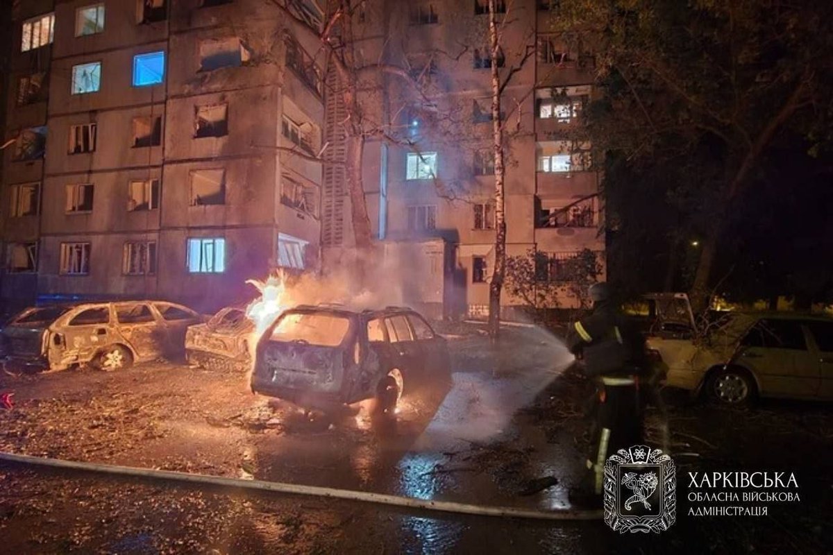 NOELreports's tweet photo. Russian night attacks killed eight civilians in Kharkiv region, including a 22-year-old pregnant woman. Eighteen more people were wounded, among them three children. Kharkiv recorded at least 11 drone impacts, damaging homes, businesses and cars, while a missile strike on Chuhuiv killed five people, wounded three and damaged apartment blocks and private houses. #Ukraine