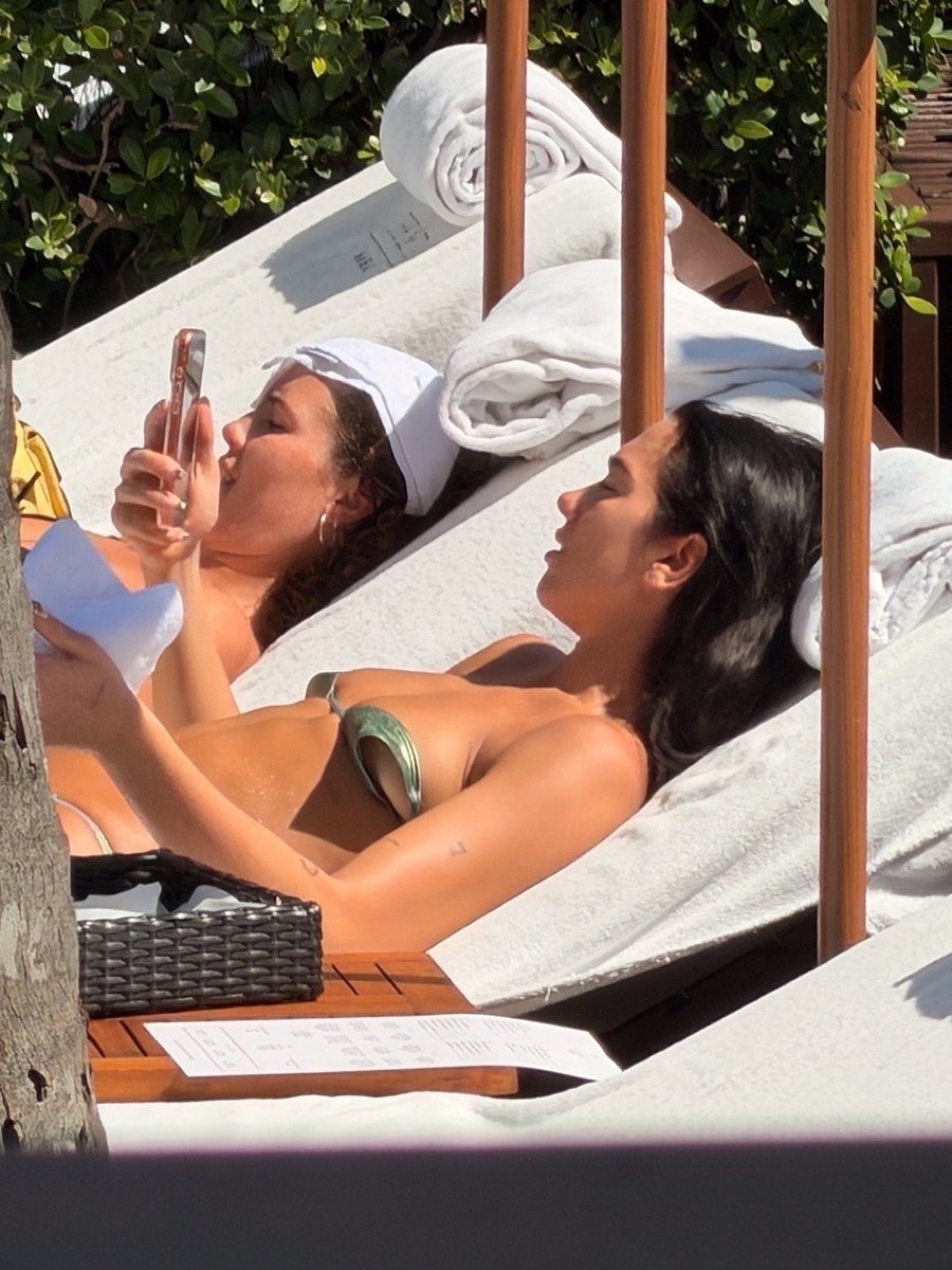 Marval_fans's tweet photo. imagine going on honeymoon with DUA LIPA and become james bonddd in the same yearrrr..... https://t.co/wh8TsM07tL