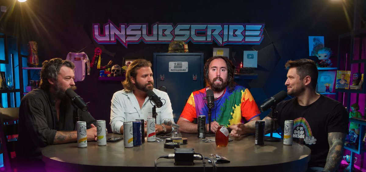 SomuchForTHA's tweet photo. @Asmongold @UnsubscribeCast We need this to happen. https://t.co/LKAMxZlFBV