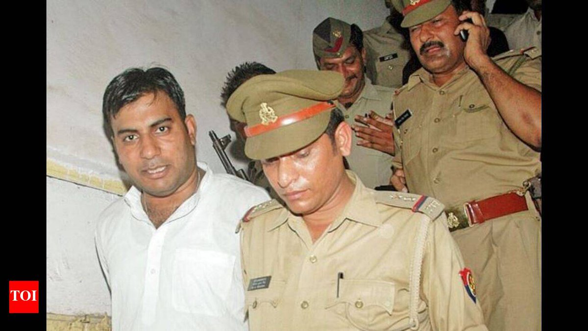 Paneerbhujia's tweet photo. Meet Amit Jani, a criminal minded sanghi &amp; a flop producer 

A Thread 🧵 https://t.co/AVQCKq1yMw