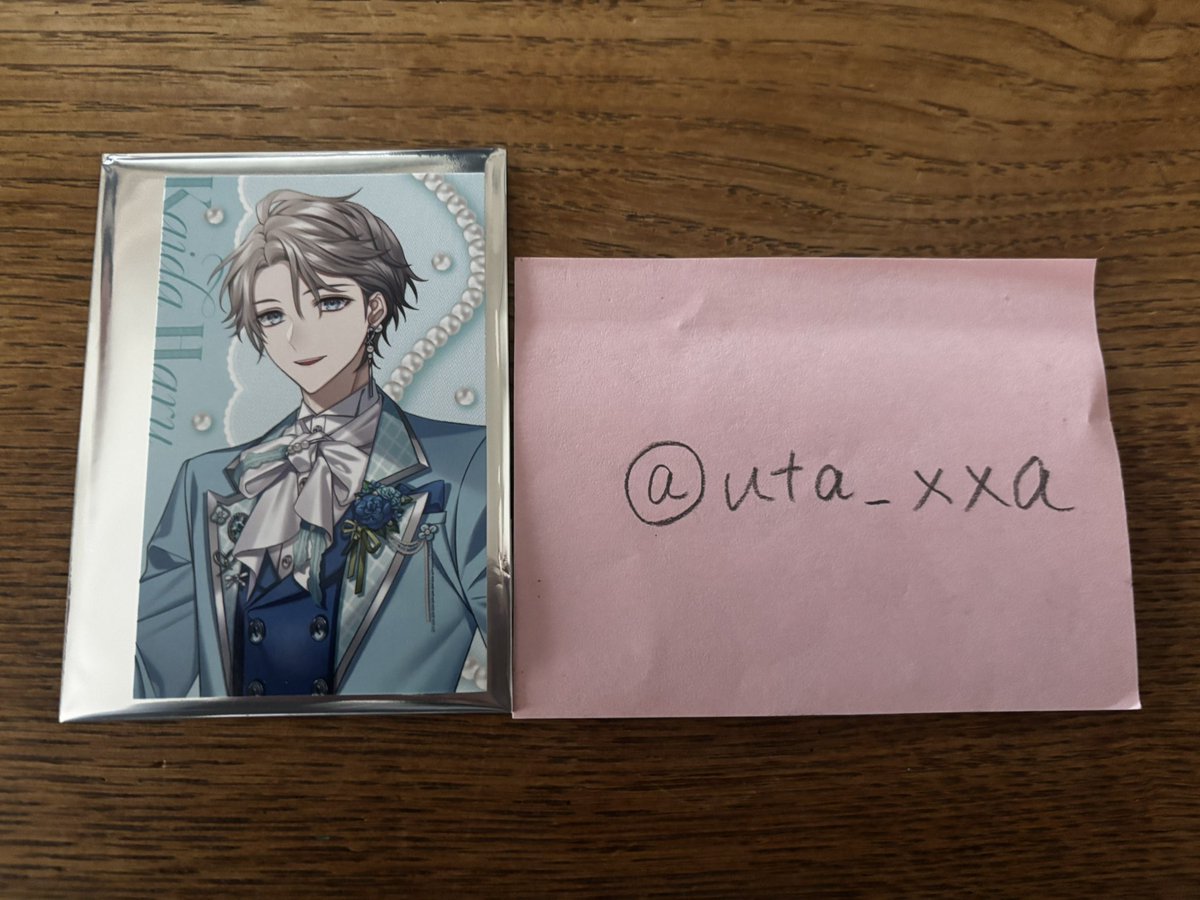 uta_xxa's tweet photo. @43_21o 初めまして。
検索よりお声がけ失礼致します。
当方画像のお品物所持しております。
下段みぎから2番目の物と交換可能でしょうか？
ご連絡お待ちしております。 https://t.co/aBAi4mvqGD