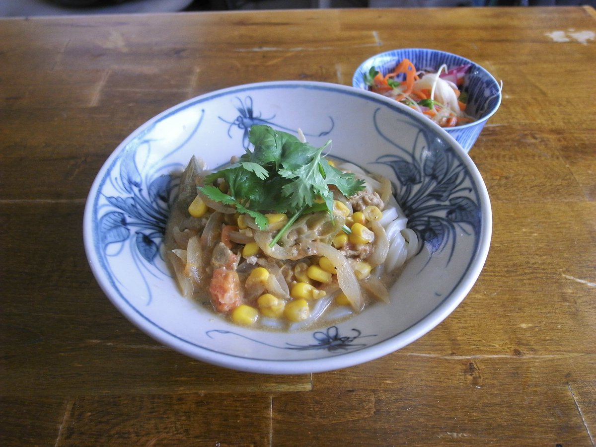 湿気があるときはカレー #オカヤ昼の記録 