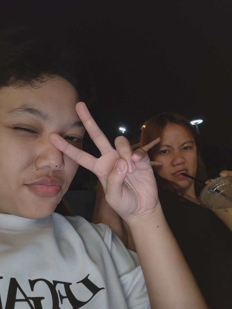 itsmeali96's tweet photo. To my number one enemy in the world ! Iloveyousomuch ❤️@dcmpJil_ https://t.co/YpZRcmauFI