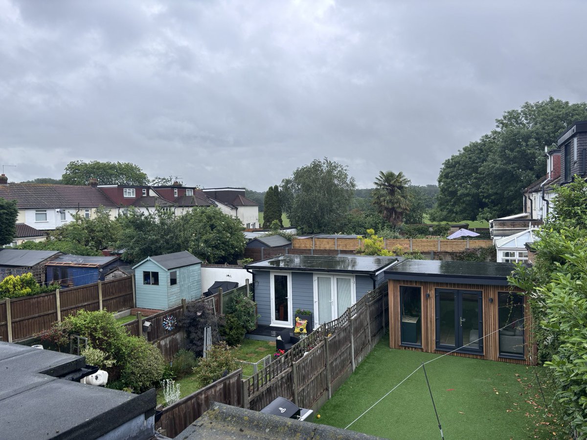bdjoyce's tweet photo. 2026, morning #158, Loughton. 1058, 08062026. https://t.co/bZ049f17tq
