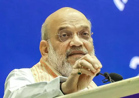 NewsDeshbandhu's tweet photo. देश की सीमा सुरक्षा में नया अध्याय: अमित शाह आज लॉन्च करेंगे लैंड पोर्ट मैनेजमेंट सिस्टम
https://t.co/i7Igmjlcsx
#deshbandhu #amitsaha #bjp #pmodi https://t.co/oaiJGv3EoA
