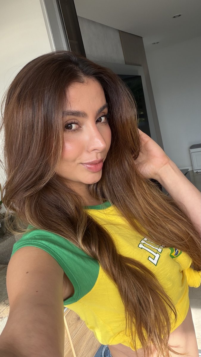 mollybroooke's tweet photo. The World Cup is right around the corner and I’m definitely not ready😬 https://t.co/0LyVzMzcvy