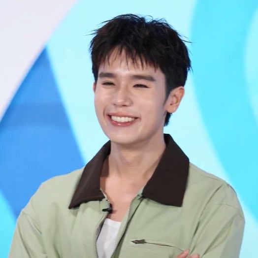 hungrygim's tweet photo. พิจิมมี่ผมหน้าม้าบาร์โค้ดน่ะหรอ y- y น่าร้ากทิสุดเลย https://t.co/4lyb0WxRAq