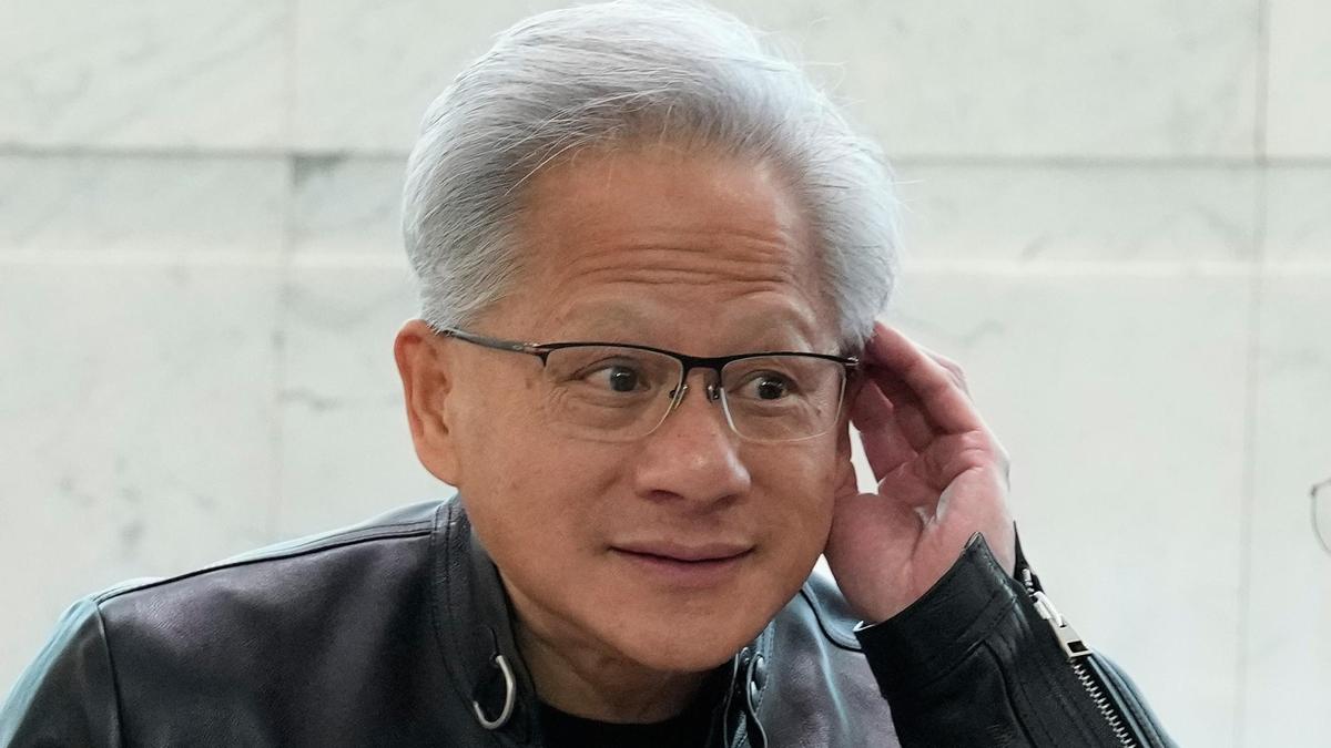 Humanoidguide's tweet photo. Nvidia says its LG Group partnership extends beyond humanoid robots to motors, mechanical systems, and future data centers, broadening the industrial scope of the work. #Nvidia #LG #HumanoidRobotics #AI

https://t.co/MeSZuGXXD8 https://t.co/PiIpKi2Pfw
