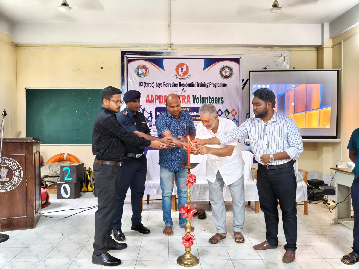 DisasterMgmtTRP's tweet photo. Three Days Refresher Residential Training Programme for Aapda Mitra Volunteers commenced from 09/06/2026-11/06/2026 conducted at RCPE Panisagar organized by the District Disaster Management Authority, North Tripura District. https://t.co/vdFjpZTCxE