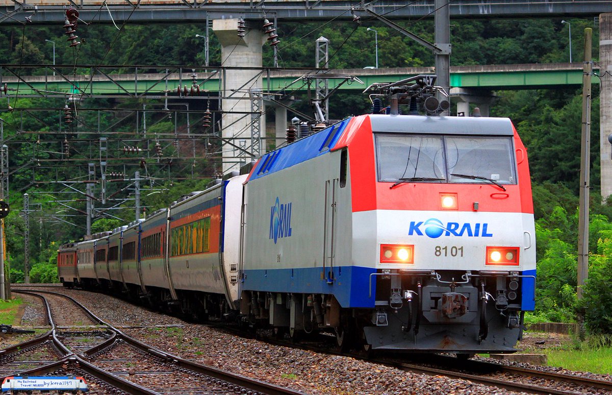 korail57's tweet photo. 8100호대 폐차라...

결국 연명하는 것보다 그냥 폐차하는게 나을 수도 있겠다..

GTO라는 소자도 철도에서는 더 이상 사용하지 않고 고장이 많이 나는 차량에서 본선에 있는 시간보다 검수고에 박혀있는 시간이 더 많으니.. https://t.co/e2wtv2NhK3