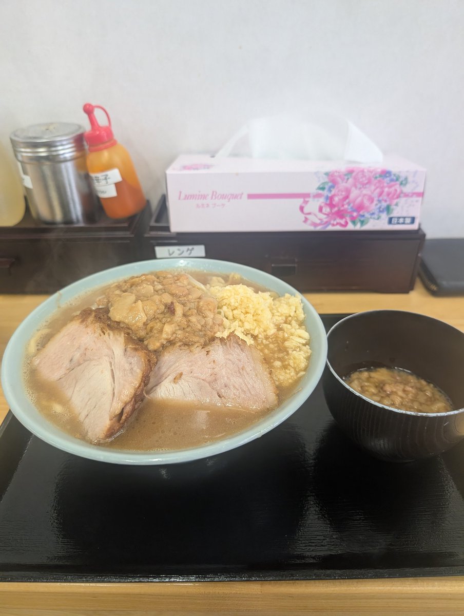 TSR_RYJ's tweet photo. #俺の生きる道つくば

茨城県に引っ越してきてから初のG系
このチャーシューで炒飯作ったら絶対うまい！ごちそうさまでした！ https://t.co/BKtOQREOX5