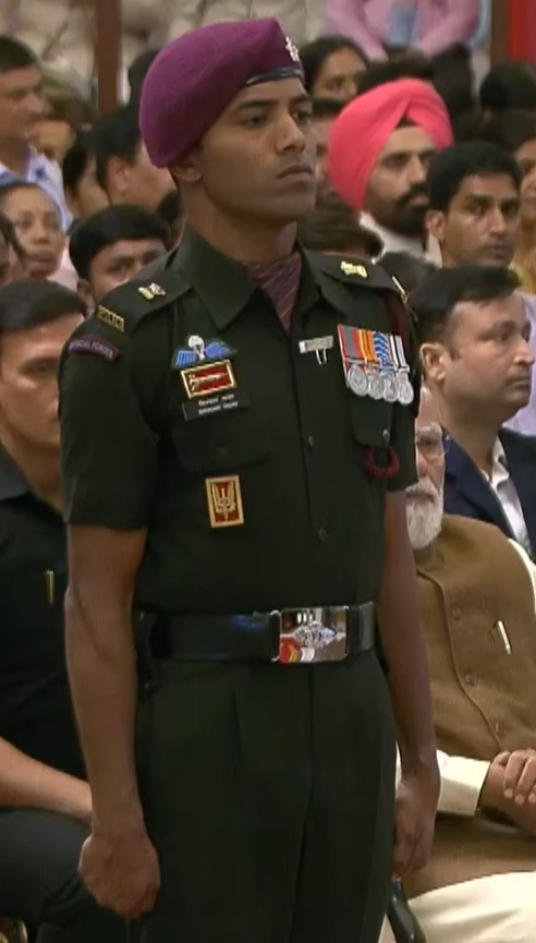 MeghUpdates's tweet photo. Shaurya Chakras awarded for exceptional gallantry:
— Officer, 6 PARA SF for Op Bihali
— Officer, 5 PARA SF for Op Keller
— MARCOS Officer for Op Keitsun
— Officer, 7 PARA SF for Op Halkan https://t.co/66LlFH8JfG