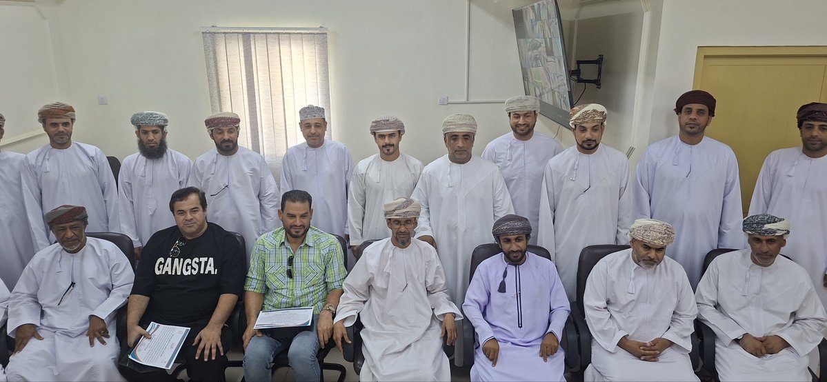 WarithSchool's tweet photo. في لفتة وفاء وت��دير، كرّمت إدارة المدرسة الأستاذ عبدالجواد والأستاذ مصطفى بمناسبة انتهاء فترة عملهما في سلطنة عُمان، تقديرًا لجهودهما وعطائهما المخلص.
وتتقدم الإدارة لهما بخالص الشكر والتقدير، داعين الله لهما بدوام التوفيق والنجاح.
#فعاليات_تعليمية_شمال_الباطنة 
#تعلم_مستدام https://t.co/QcM2cFg1X6