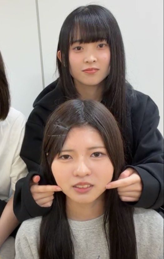akiba_renjo's tweet photo. 可愛い♡♡仲良し٩(*´ᗜ`)ㅅ(ˊᗜˋ*)و
 #ナナニジ3rd https://t.co/xsbm6oqO83