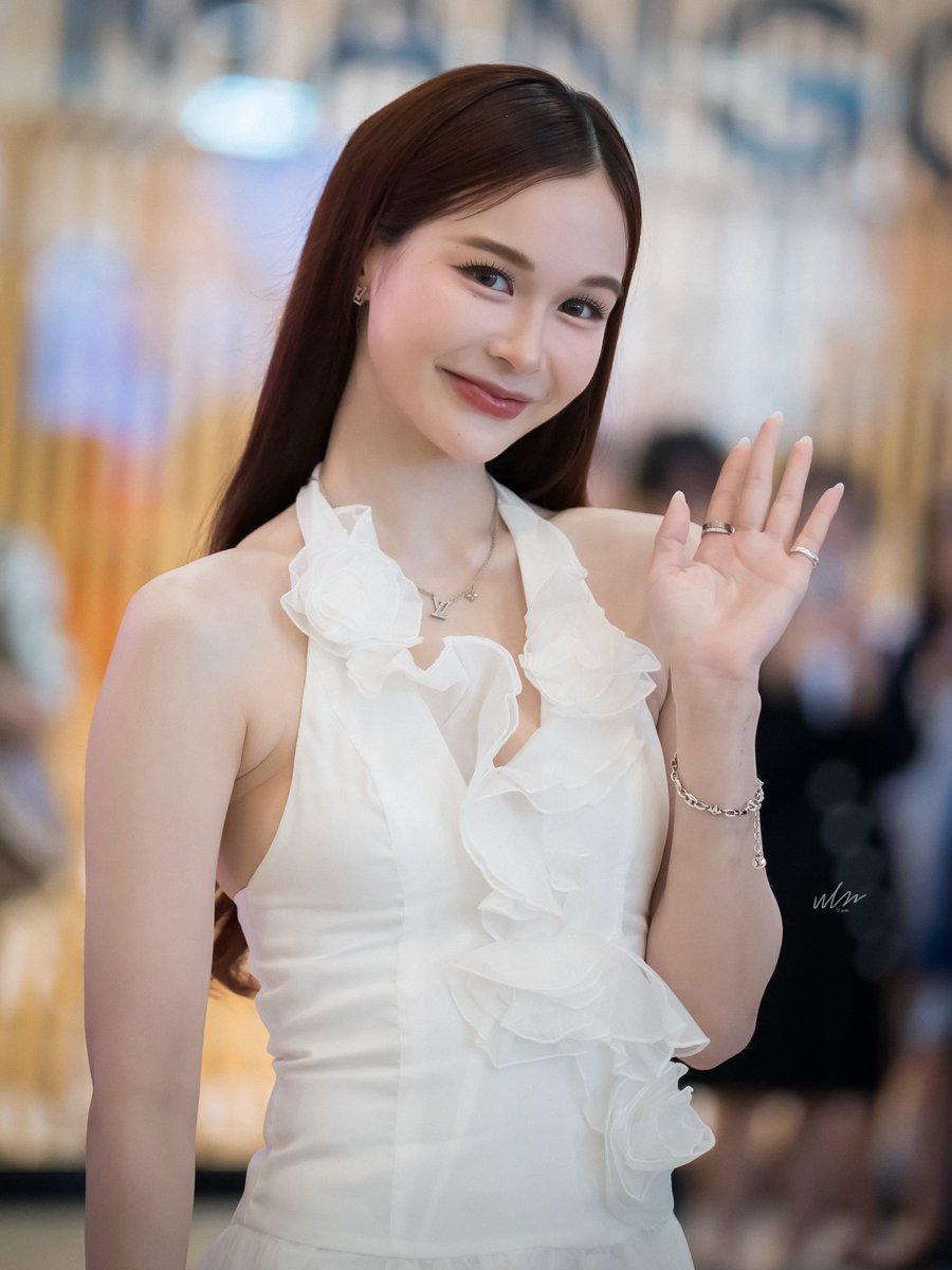 wlwframe's tweet photo. สาวน้อยตาใส✨🐬

TKNur Optical Purple USmile
#UsmileXTKNur
#TKNur
#nurdesoraya https://t.co/yp7CPNdPHv