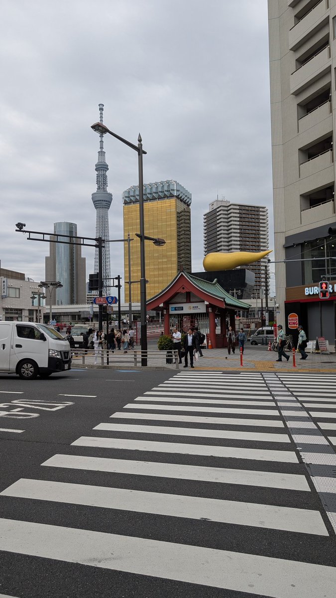 blue4976r's tweet photo. 雨の日は荷物持って歩きたくない人
月曜日も夕方まで新宿にこもってたし
火曜日も昼まで動く気なし

行きたかった場所
浅草
お台場
靖国神社
次回(来年)は日程短いし
効率よくまわろう

月曜日のフリージャンルは助かる
喉開かなかったけど何とか声出たw

夜は4時間程度でハシゴがベストかな https://t.co/9vfq30Hssa