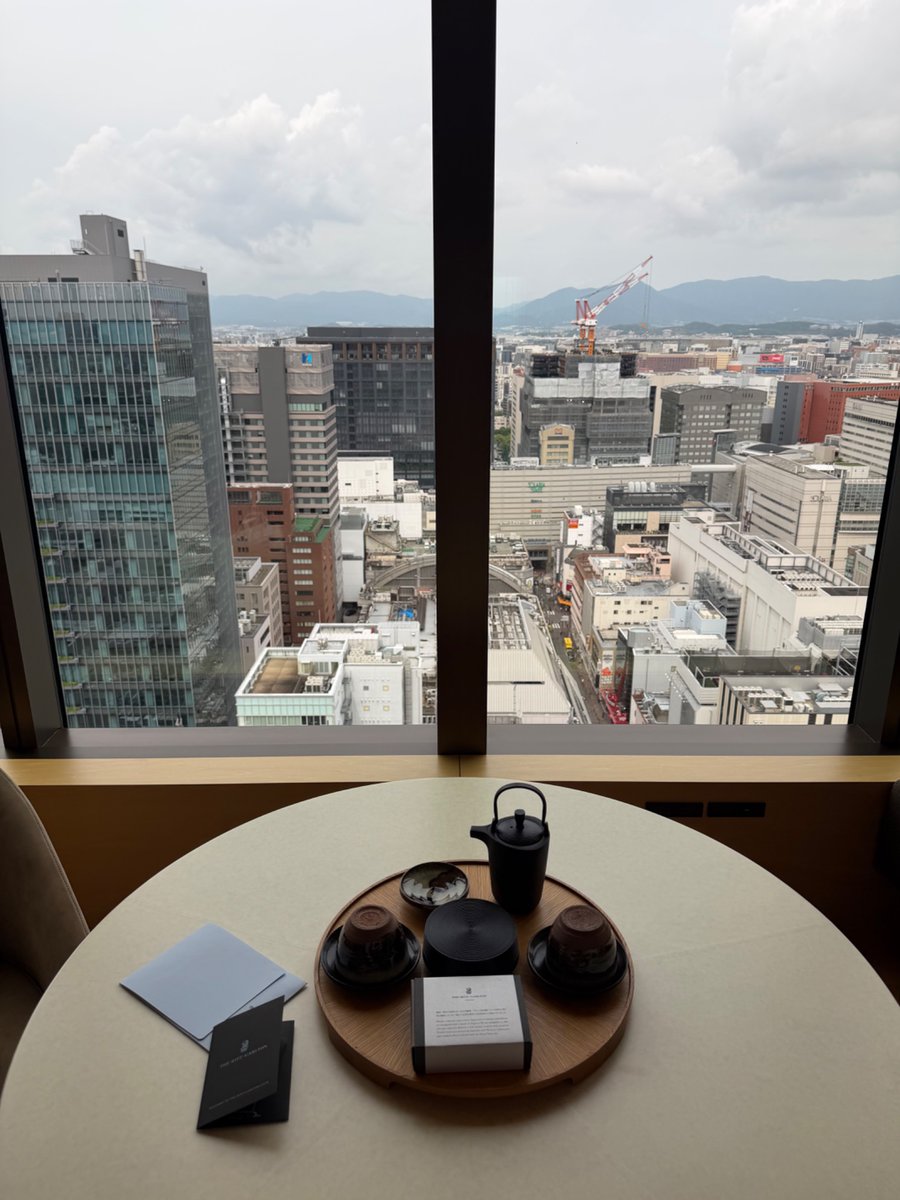 RikuProgramming's tweet photo. 初めての福岡に来たけどお天気がイマイチ https://t.co/YRMPT97aYr