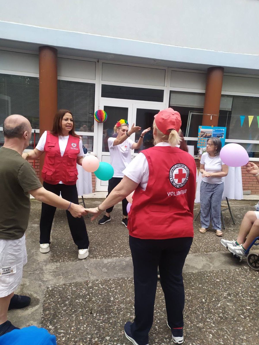 greekredcross's tweet photo. Με χαρά οι εθελοντές του Τομέα Κοινωνικής Πρόνοιας του Π.Τ. Θεσσαλονίκης του Ε.Ε.Σ. συμμετείχαν στην εκδήλωση που διοργάνωσε η Εταιρεία Σπαστικών Βορείου Ελλάδος, ως ένδειξη ευγνωμοσύνης για τη διαχρονική προσφορά τους προς τους ενοίκους των Στεγών Υποστηριζόμενης Διαβίωσης https://t.co/p9k4gPxpM9