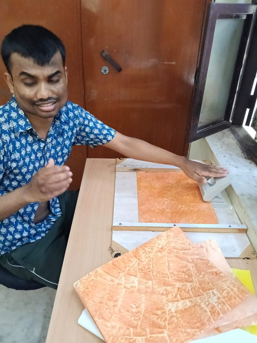 autistrys's tweet photo. Hands-on learning, happy smiles, and creative moments ๐
Building focus, sensory exploration, and fine motor skills through fun print-making activities. Every small achievement is a big step forward! ๐โจ #AutismAwareness #Autistrys https://t.co/ysy6aShA3L