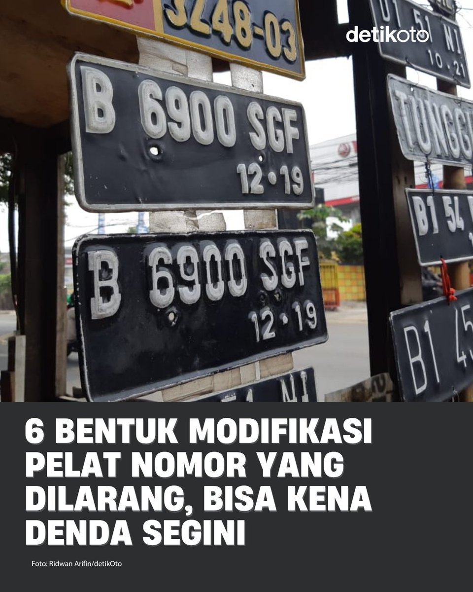 detikoto's tweet photo. Pelat nomor kendaraan tidak boleh dimodifikasi sembarangan, lho! Mulai dari mengubah bentuk huruf, menutup sebagian angka, hingga memakai aksesori yang mengganggu keterbacaan 🚔

Sudah tahu bentuk modifikasi pelat nomor apa saja yang dilarang? 👀

#detikOto #PelatNomor https://t.co/gW4UMkvXky