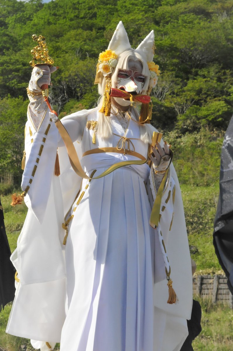 Chiloru_09's tweet photo. .

鈴々と……

 📸 愛乱様(@ar_neko72)
👘 悠幻楼(@yu_gen_rou999)

 #那須御神火祭  #狐  #殺生石
 #御神火祭コスプレ百鬼夜行 https://t.co/WalZQVo76G