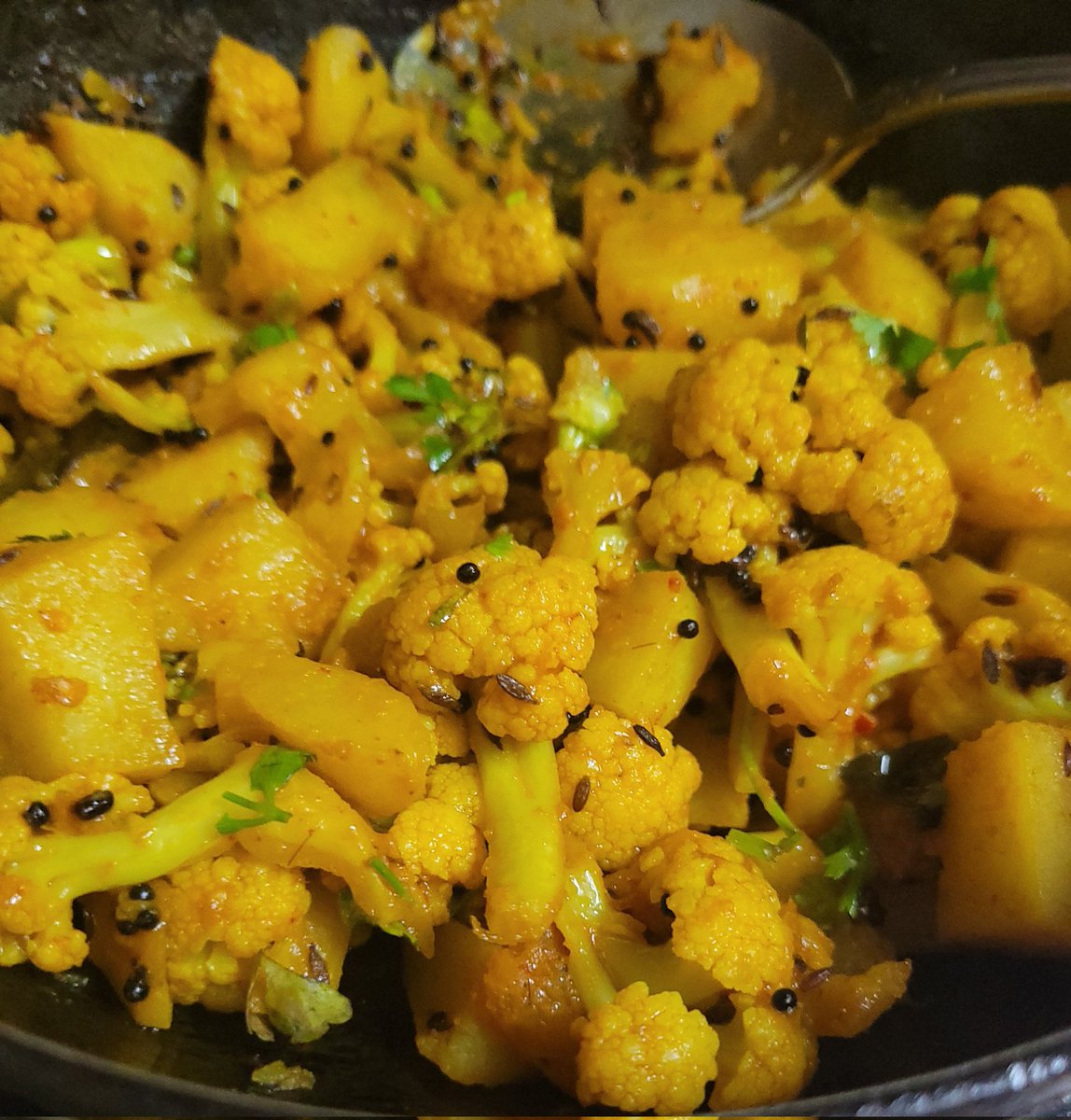 LavinaSolomon's tweet photo. #LunchIsServed 

Aloo gobi https://t.co/2dnhzjYqAf