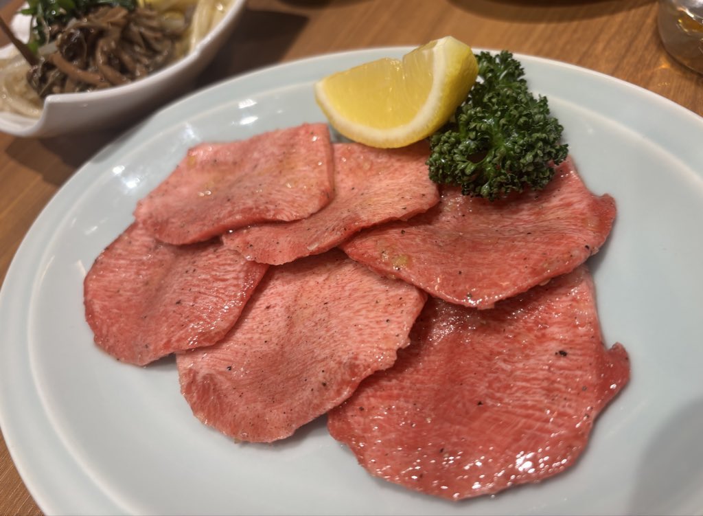 桃 tweet media
