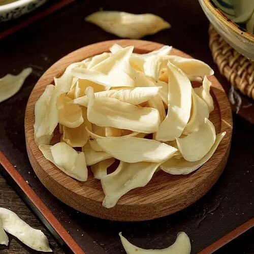 YCTV17's tweet photo. Yichun, China: A lily decorates the scenery of the countryside for thousands of years, and also carries the hope of the rich and prosperous people.

中国宜春：一朵朵百合，装点了万载乡村的风景，也寄托着富民兴业的希冀。

#CharmOfJiangxi https://t.co/X4RBScv8Zr