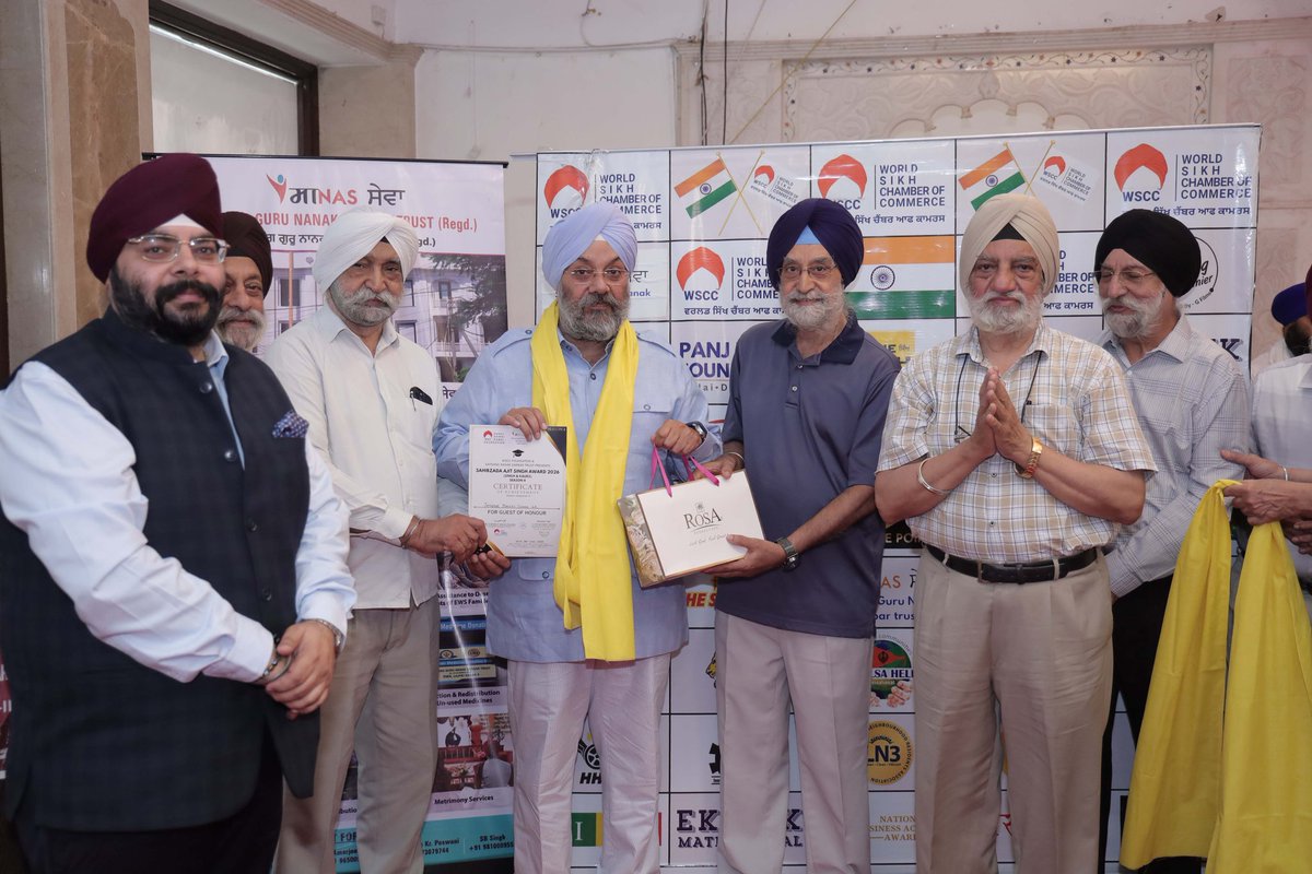 Official_WSCC's tweet photo. S. Manjit Singh GK, Ex-DSGMC President, graced the occasion and inspired the gathering with his motivating words for students and teachers. He personally felicitated meritorious students with awards, encouraging them to pursue excellence while appreciating the dedication. https://t.co/9vWq7uR5u2