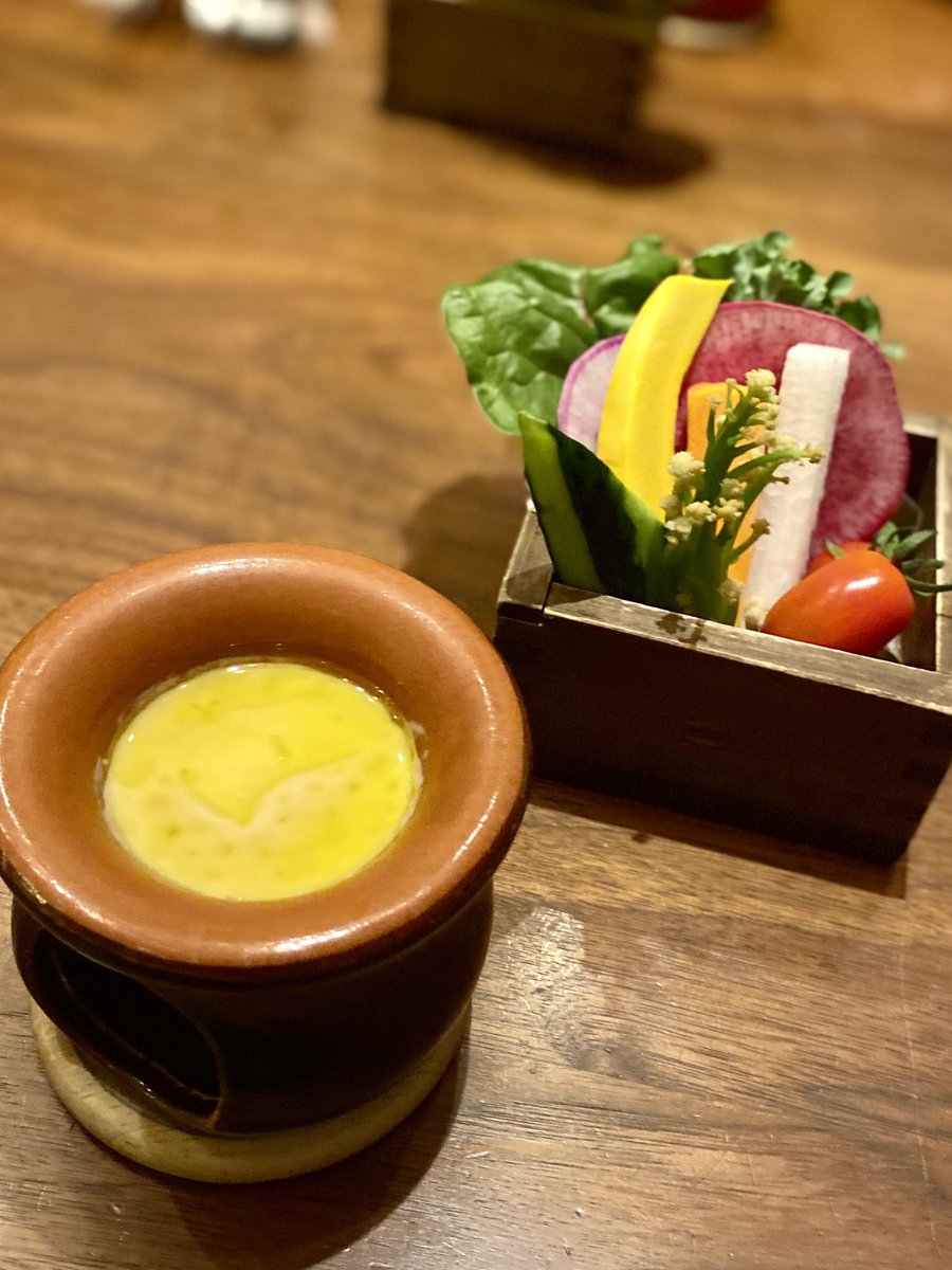 ken_stepwgn's tweet photo. 今日は、先週の妻の誕生日に予定が合わなくて行けてなかったディナーに🍴

お気に入りのお店でイタリアンのコースを頂きました😊✨

妻の一年が、良い一年になります様に🙏✨ https://t.co/vIenaopmAz