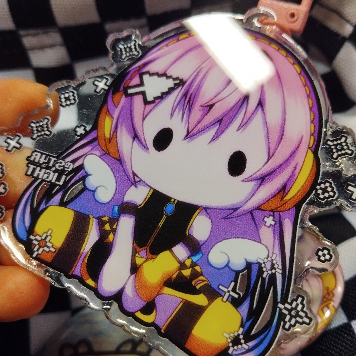 kittyuvuxd's tweet photo. Que genial cuando le quitas la wea de plástico a los llaveritos (⁠ﾉ⁠◕⁠ヮ⁠◕⁠)⁠ﾉ⁠*⁠.⁠✧ https://t.co/LMRRQpzhpu