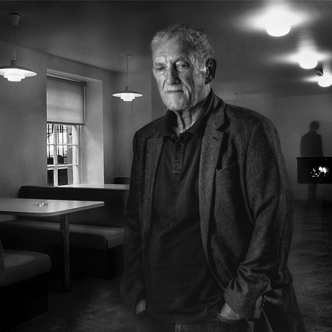 singalongest's tweet photo. Happy 80th birthday to James Kelman @JamesKelmanNet 

Out now:

When I Was That Age Did Art Exist? (PM Press)

Kieron Smith, boy (And Other Stories)

Conference: James Kelman at 80

An Alasdair Taylor Retrospective @bellacaledonia 

Award winning portrait by Chris Close https://t.co/erejOLXTSH