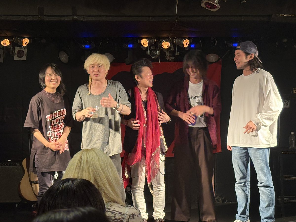KUNIdesuga's tweet photo. 今日はフクダのアニキの企画ライブに遊びに行ってきたよーーー┗(＾∀＾)┛

全員知ってる演者で、楽しかったなぁ✨️

明日、俺もライブだし、気合入った( •̀ᄇ• ́)ﻭ✧

やるぞッ٩( 🔥ω🔥 )و https://t.co/LVoElkwfxf