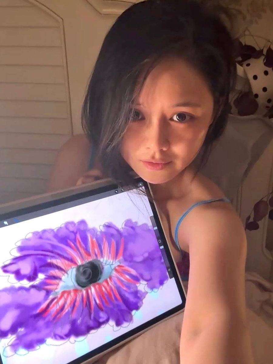 yayapuci's tweet photo. Make flower in ur life https://t.co/DYwL1hdlaV