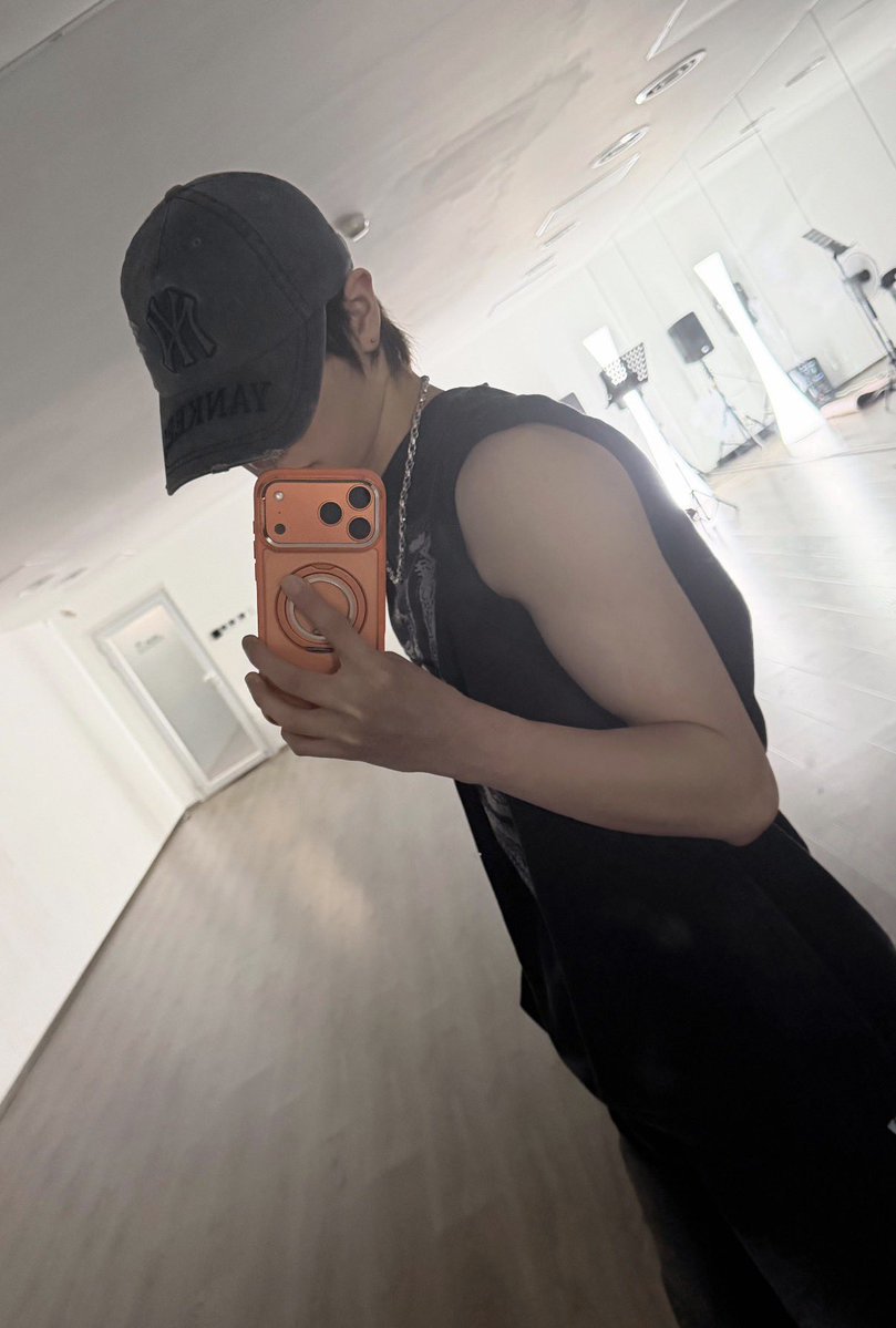 ckwkvn1219's tweet photo. [📸] S³ #CHENKAIWEN https://t.co/pIcuW4TbY4