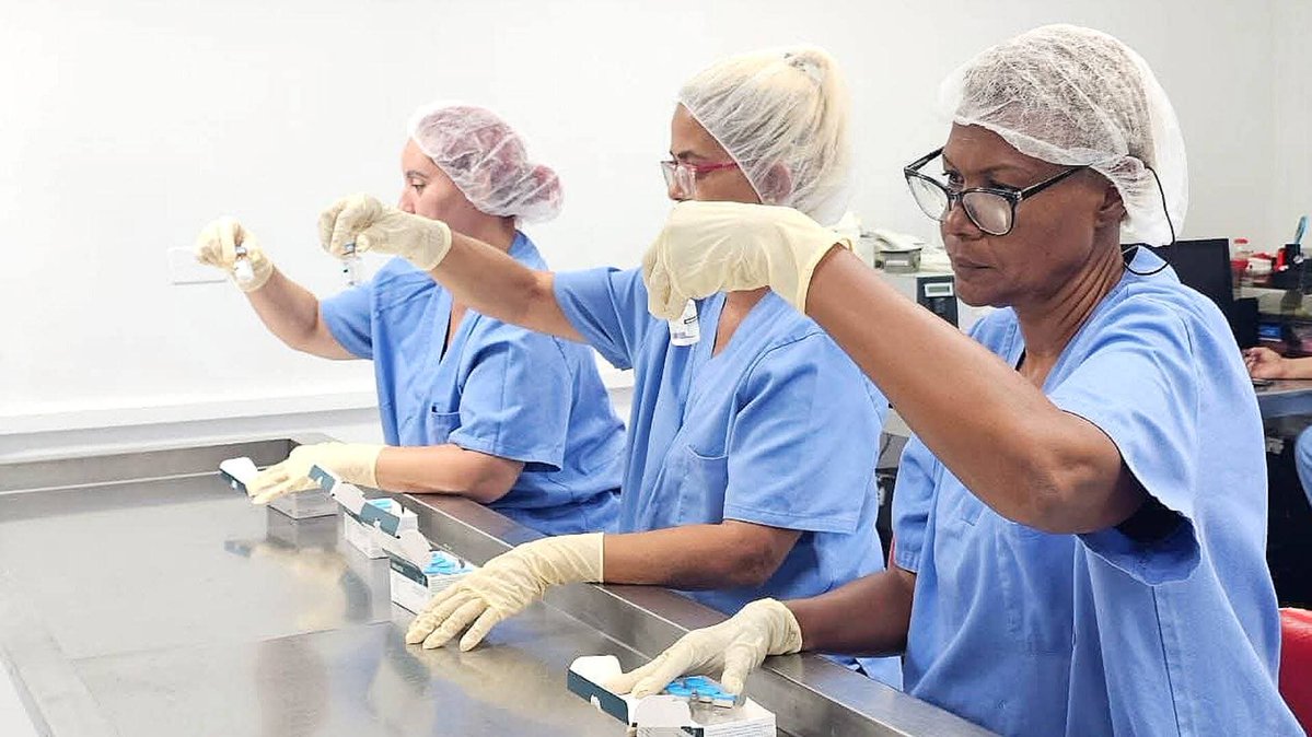 Yaima1980_'s tweet photo. Gran noticia: #Cuba reactiva producción de 16 fármacos citostáticos para pacientes oncológicos.

Este avance, fruto de una inversión para ampliar capacidades, garantiza soberanía sanitaria y esperanza para nuestro pueblo. @DiazCanelB https://t.co/k5pptaAGSX