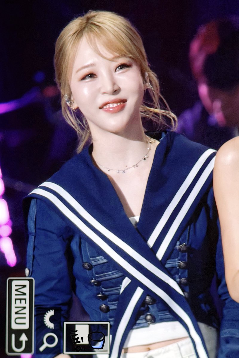 EveryMoment1222's tweet photo. 260609 더시즌즈

💙

#마마무 #문별 #MAMAMOO #MOONBYUL https://t.co/a7c2lHw1FJ
