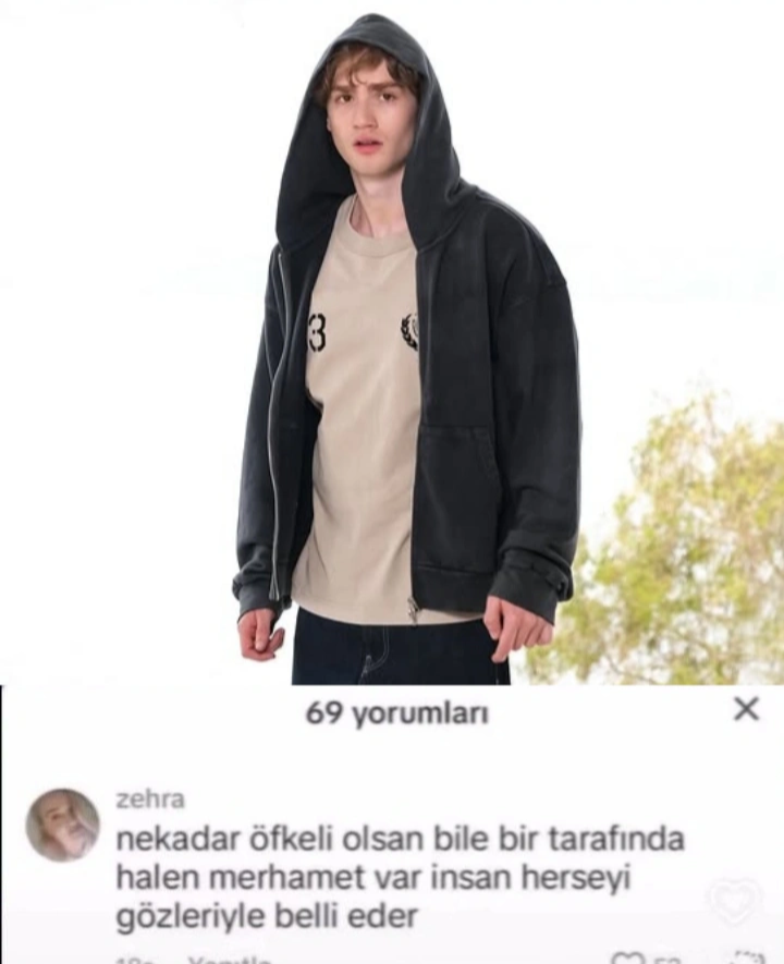 wanderlustmis's tweet photo. ona karsi boyleyim https://t.co/jZsM52UjLD