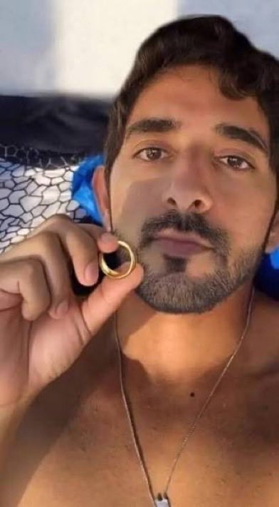 UAE_Micro's tweet photo. وزير الدفاع الإماراتي 🔞

👇🏻👇🏻👇🏻👇🏻 https://t.co/41tsJkyUs1